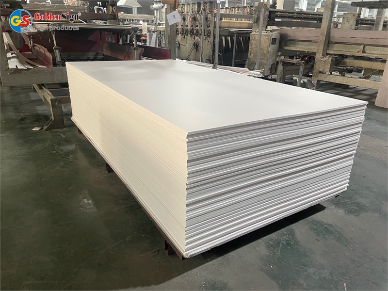 How to Choose a PVC Foam Board Manufacturer in China for Cabinets and Signage | Goldensign